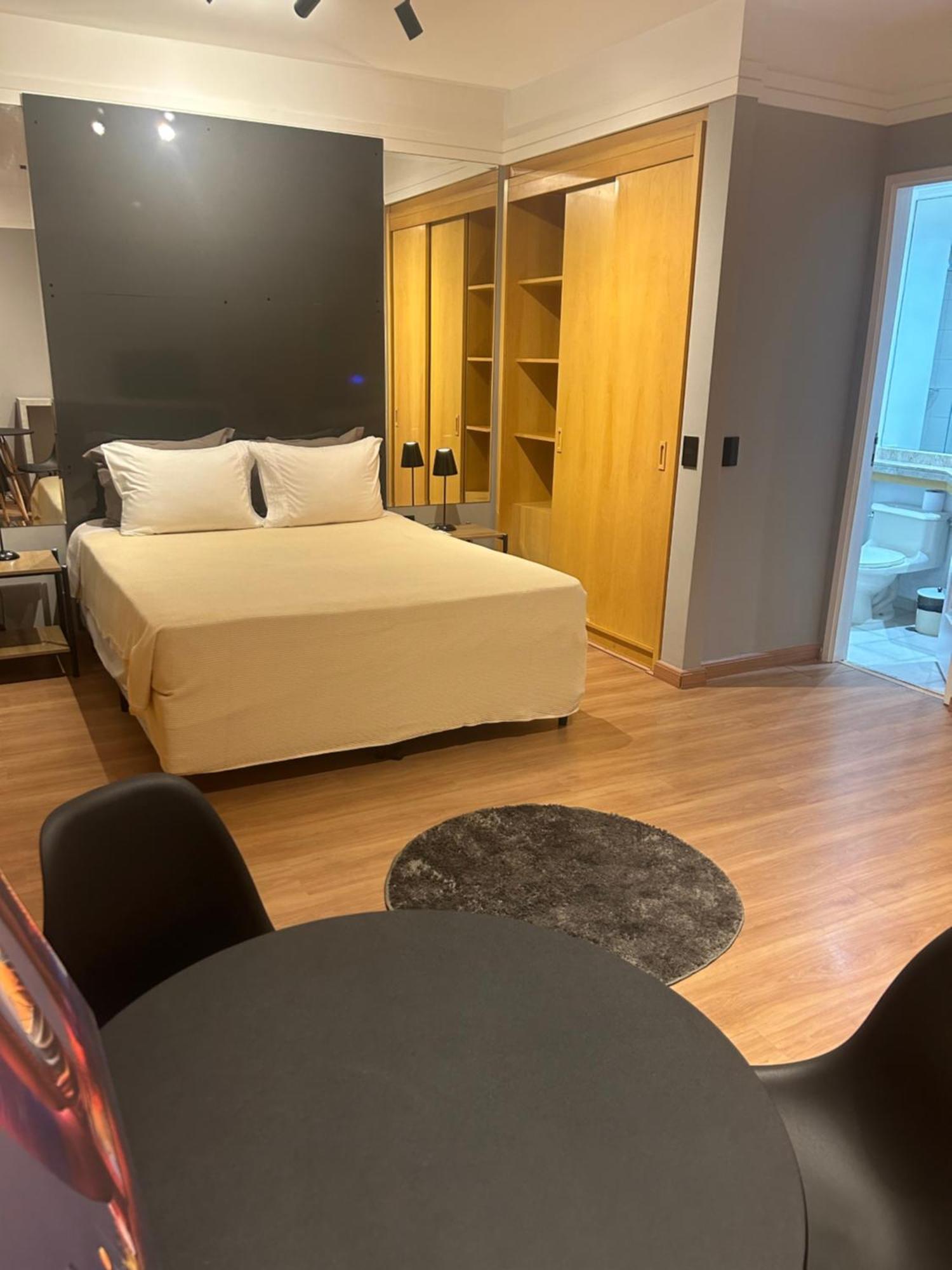 Bela Cintra Jardins Apartamento *